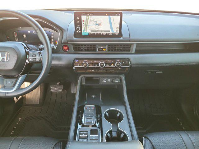used 2023 Honda Pilot car, priced at $40,604