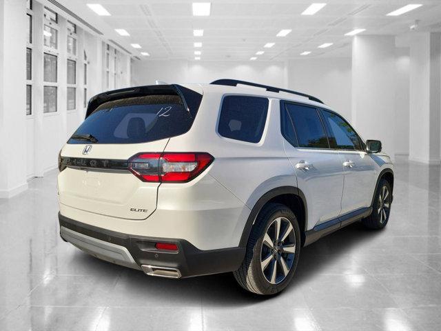 used 2023 Honda Pilot car, priced at $40,604