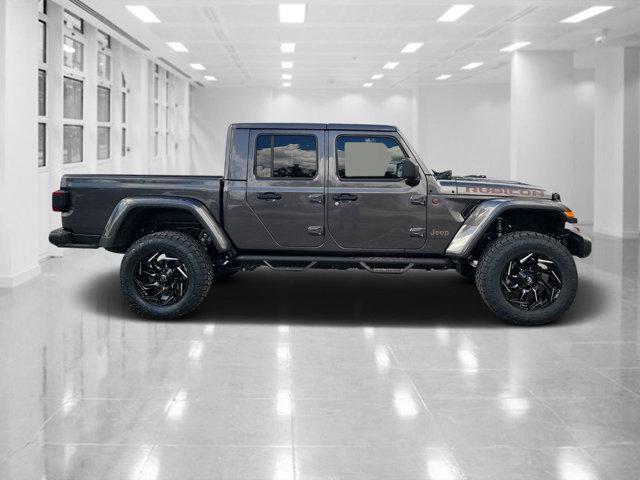 new 2025 Jeep Gladiator car, priced at $57,560