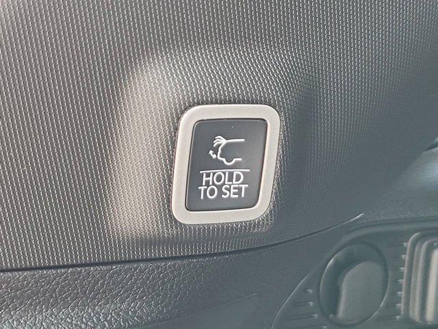 new 2025 Jeep Grand Cherokee car, priced at $39,678