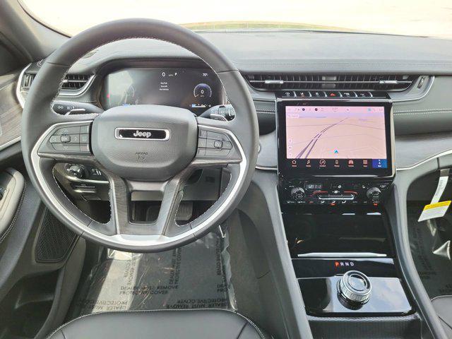 new 2025 Jeep Grand Cherokee car, priced at $39,678