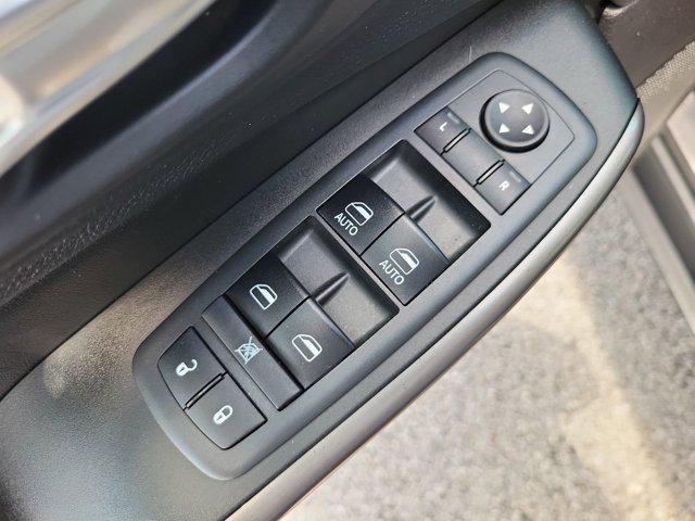 used 2019 Jeep Cherokee car, priced at $18,722