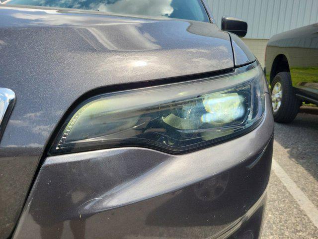 used 2019 Jeep Cherokee car, priced at $18,722