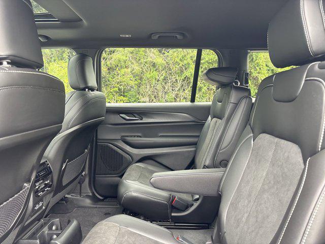 new 2025 Jeep Grand Cherokee L car, priced at $40,254