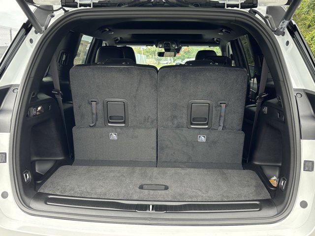 new 2025 Jeep Grand Cherokee L car, priced at $40,254