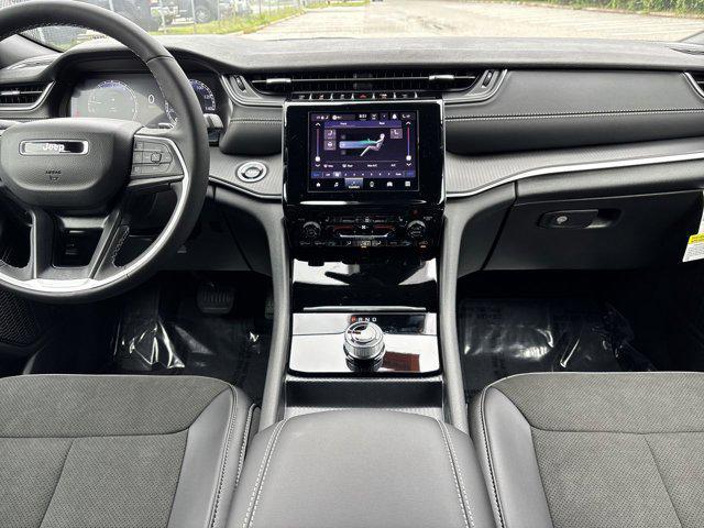 new 2025 Jeep Grand Cherokee L car, priced at $40,254
