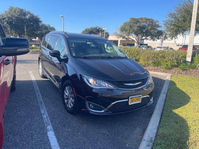 used 2019 Chrysler Pacifica car, priced at $10,337