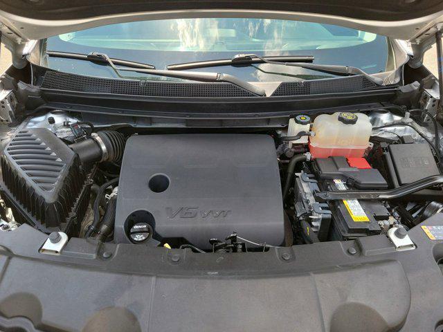 used 2020 Chevrolet Traverse car, priced at $32,199
