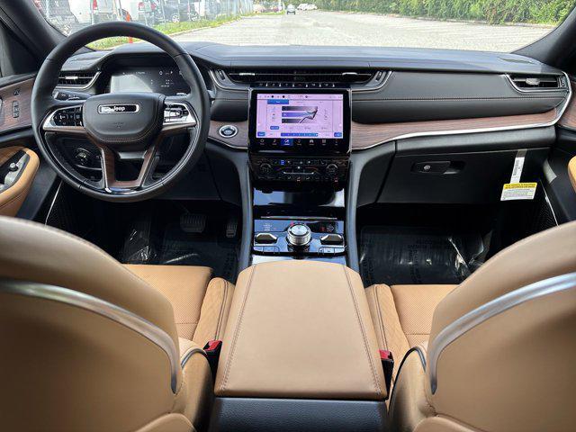 new 2025 Jeep Grand Cherokee car, priced at $54,319