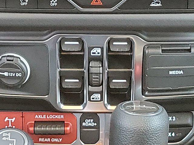 new 2025 Jeep Gladiator car, priced at $44,880
