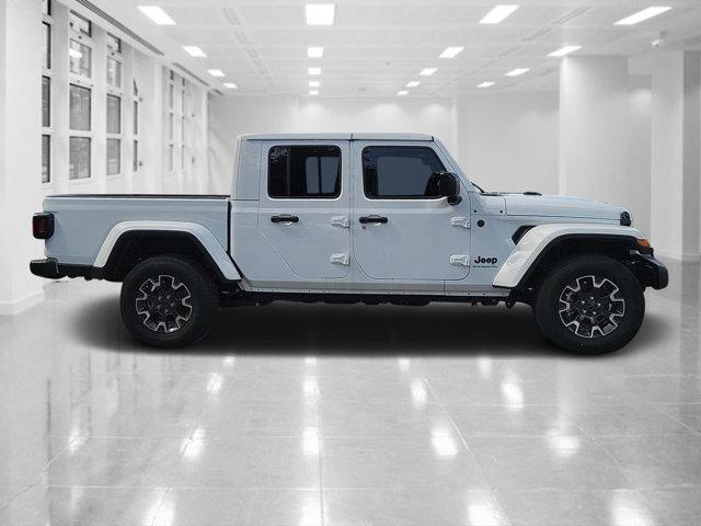 new 2024 Jeep Gladiator car, priced at $41,982