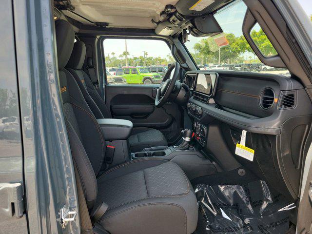 new 2025 Jeep Gladiator car, priced at $48,047