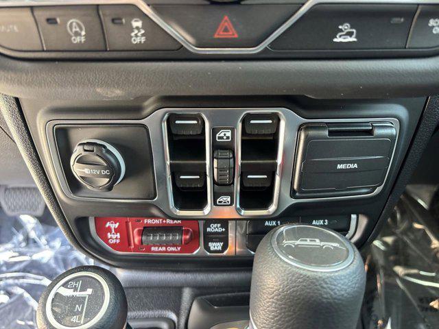 new 2025 Jeep Gladiator car, priced at $51,955