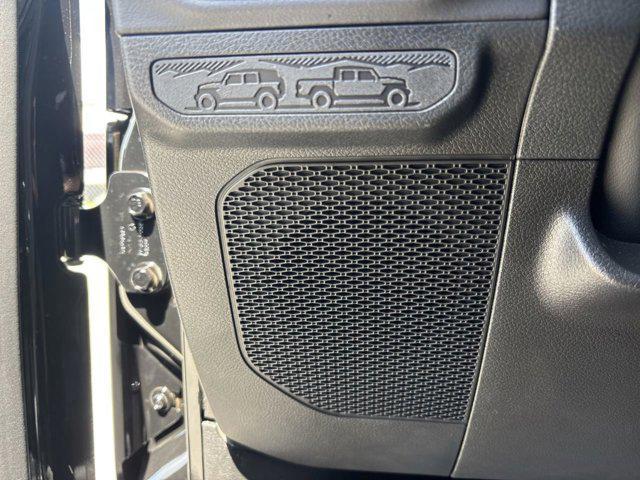 new 2025 Jeep Gladiator car, priced at $51,955