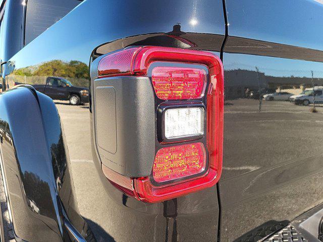 used 2021 Jeep Gladiator car, priced at $35,241