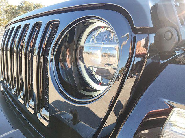 used 2021 Jeep Gladiator car, priced at $35,241