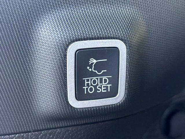 new 2025 Jeep Grand Cherokee car, priced at $35,597