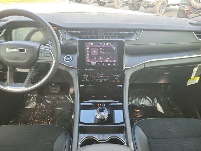 new 2025 Jeep Grand Cherokee L car, priced at $40,669