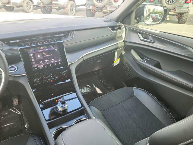 new 2025 Jeep Grand Cherokee L car, priced at $40,669