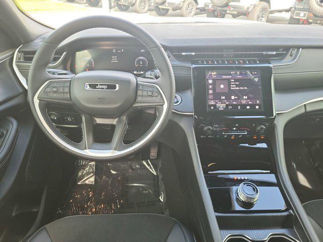 new 2025 Jeep Grand Cherokee L car, priced at $40,669