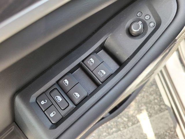 new 2025 Jeep Grand Cherokee L car, priced at $41,704