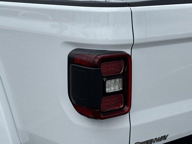 new 2025 Jeep Gladiator car, priced at $46,906