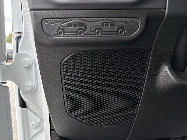 new 2025 Jeep Gladiator car, priced at $46,906