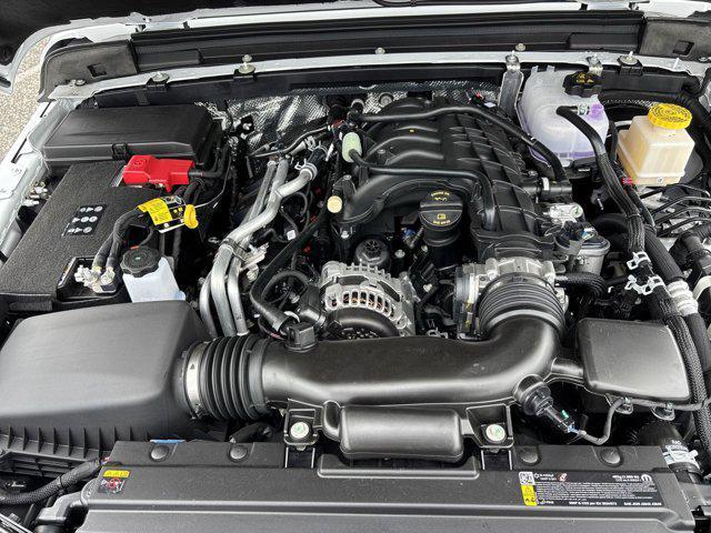 new 2025 Jeep Gladiator car, priced at $46,906