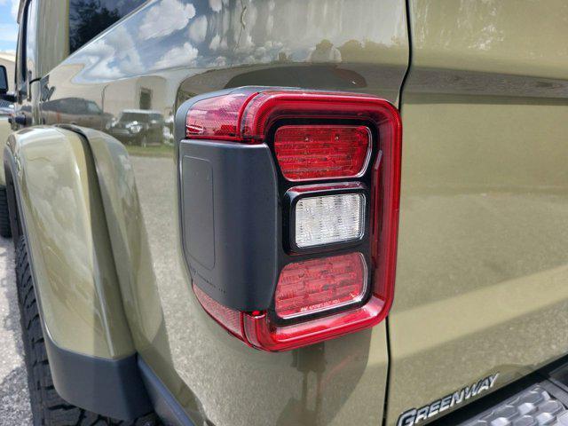 new 2025 Jeep Gladiator car, priced at $46,875