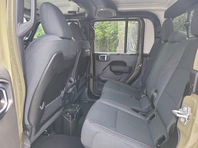 new 2025 Jeep Gladiator car, priced at $46,875