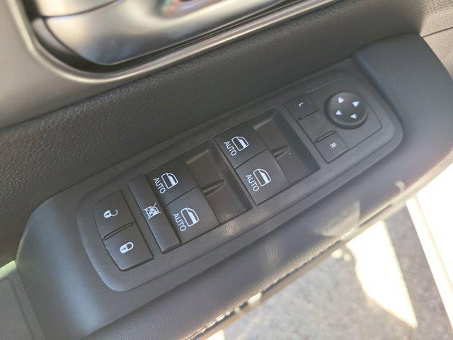 new 2025 Chrysler Pacifica car, priced at $43,946