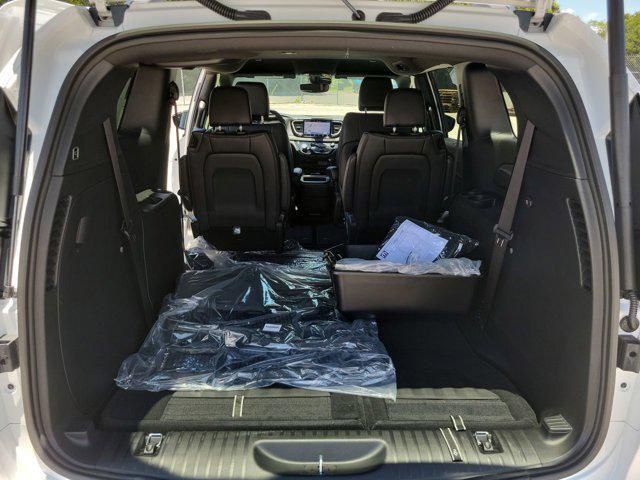 new 2025 Chrysler Pacifica car, priced at $43,946