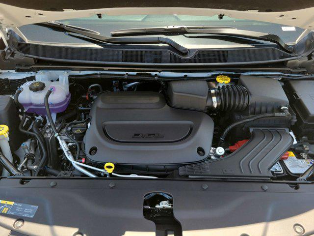 new 2025 Chrysler Pacifica car, priced at $43,946