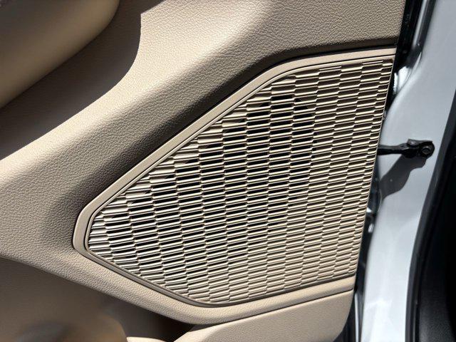 new 2025 Jeep Grand Cherokee L car, priced at $36,900