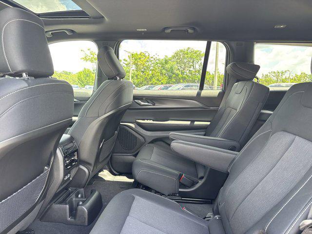 new 2025 Jeep Grand Cherokee L car, priced at $39,392