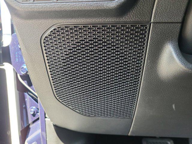 new 2025 Jeep Gladiator car, priced at $38,656