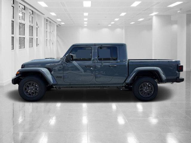 new 2025 Jeep Gladiator car, priced at $41,417