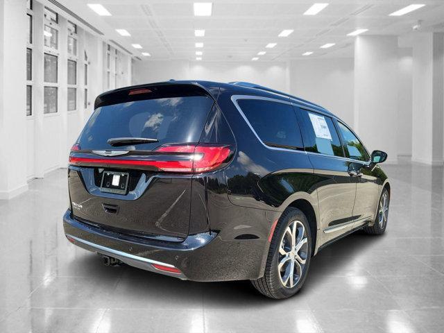 new 2024 Chrysler Pacifica car, priced at $48,872