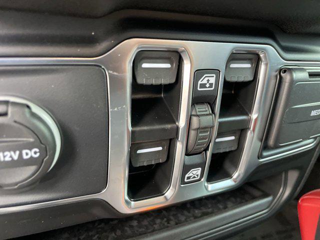 new 2025 Jeep Gladiator car, priced at $40,912