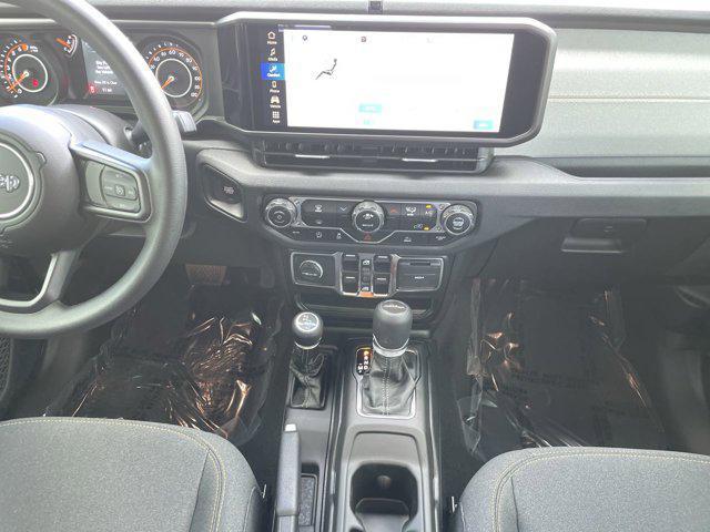 new 2025 Jeep Gladiator car, priced at $40,912