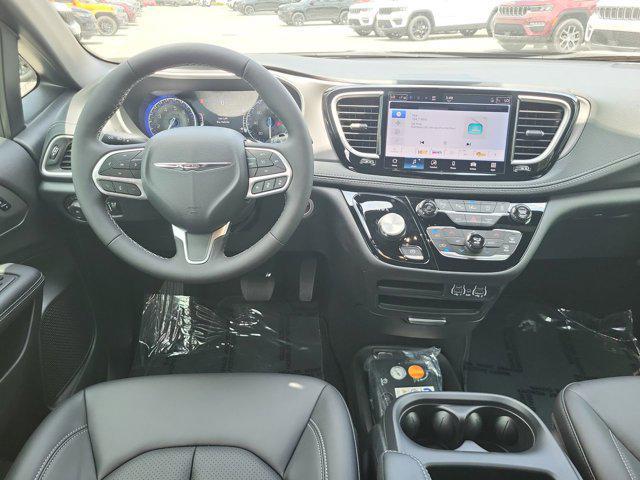 new 2025 Chrysler Pacifica car, priced at $44,610