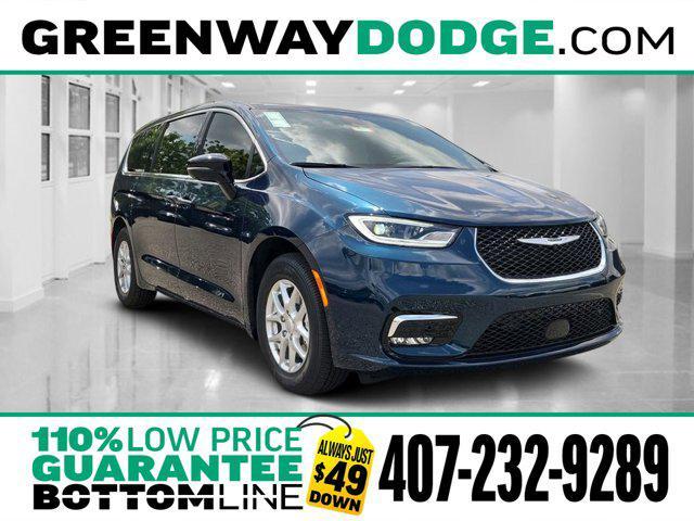 new 2025 Chrysler Pacifica car, priced at $44,610