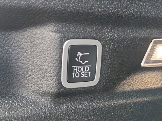 new 2025 Jeep Grand Cherokee L car, priced at $40,877