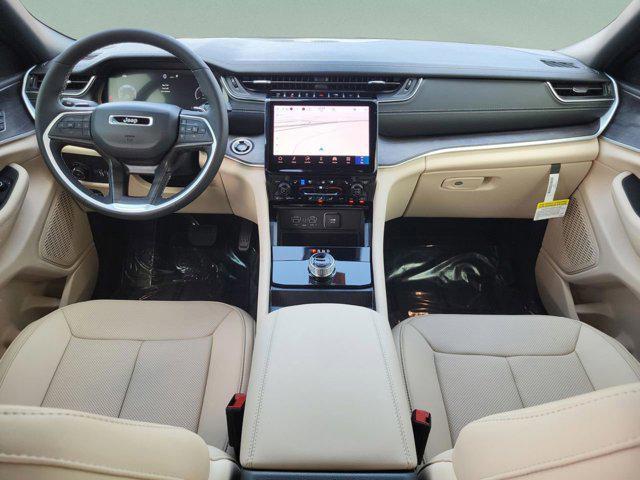 new 2025 Jeep Grand Cherokee L car, priced at $40,877
