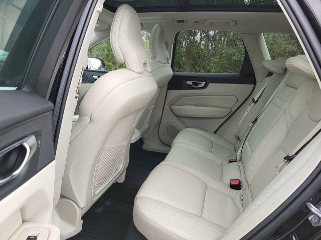 used 2020 Volvo XC60 car, priced at $22,956