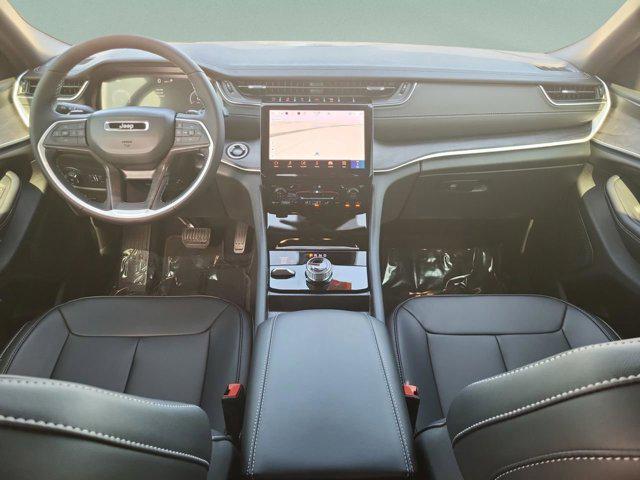 new 2025 Jeep Grand Cherokee car, priced at $38,608