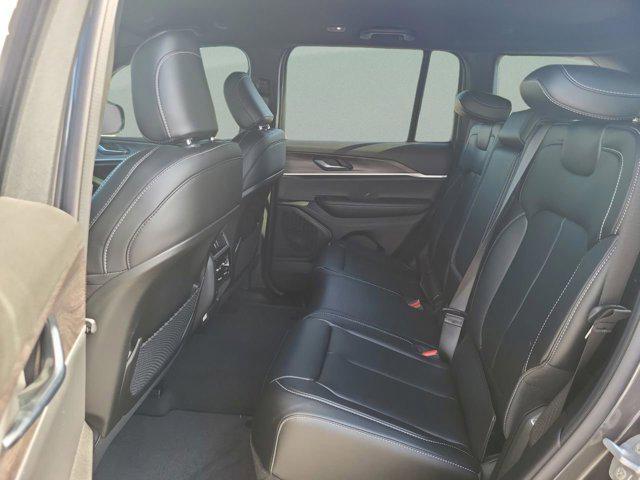 new 2025 Jeep Grand Cherokee car, priced at $38,608