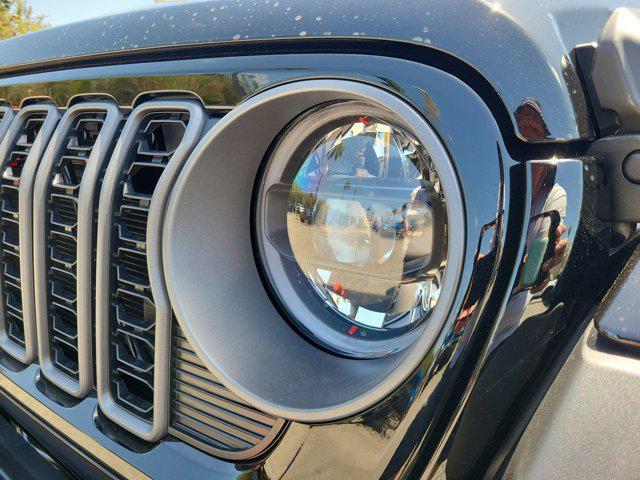 new 2025 Jeep Gladiator car, priced at $45,016