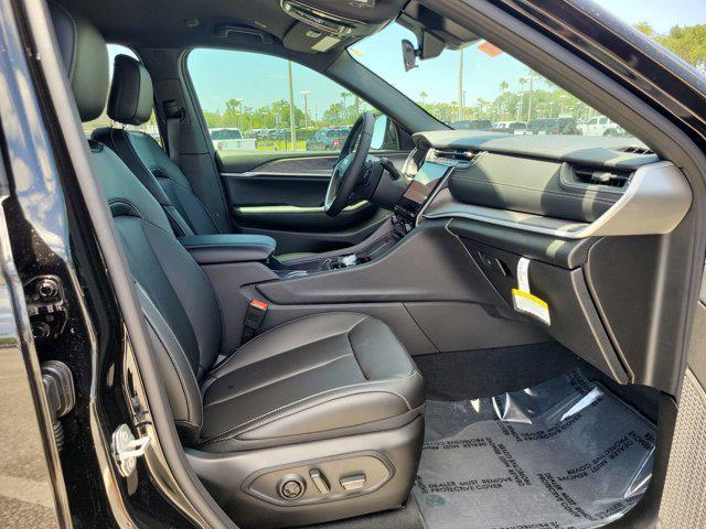 new 2025 Jeep Grand Cherokee L car, priced at $41,904