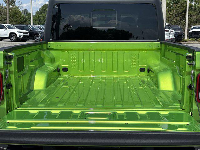 new 2025 Jeep Gladiator car, priced at $39,358